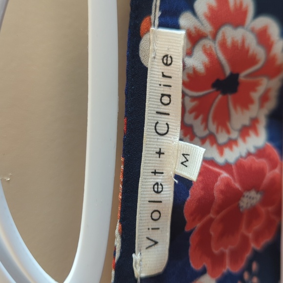 Violet and Claire Size M Japanese Cherry Blossom Floral Blouse - Picture 3 of 7